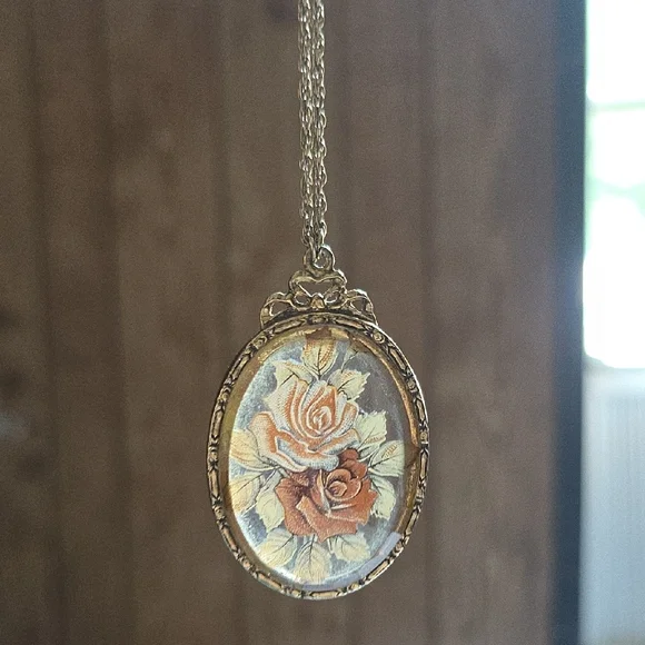 1928 Victorian Revival Transparent Roses Floral Pendant Necklace - Picture 4 of 14